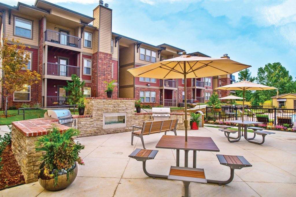The Icon at Broken Arrow - Apartment Magz