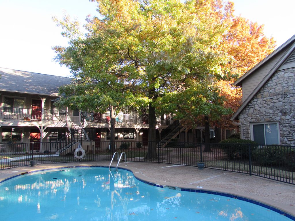 Village at Brookside Apartment Magz